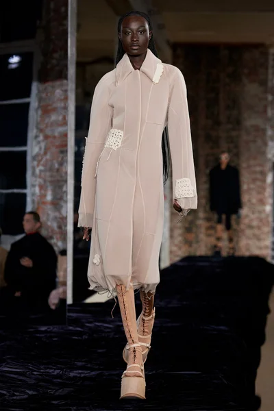 Look 23